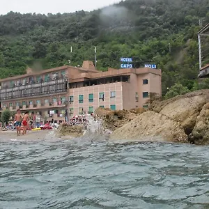 *** Hotel Capo Italie